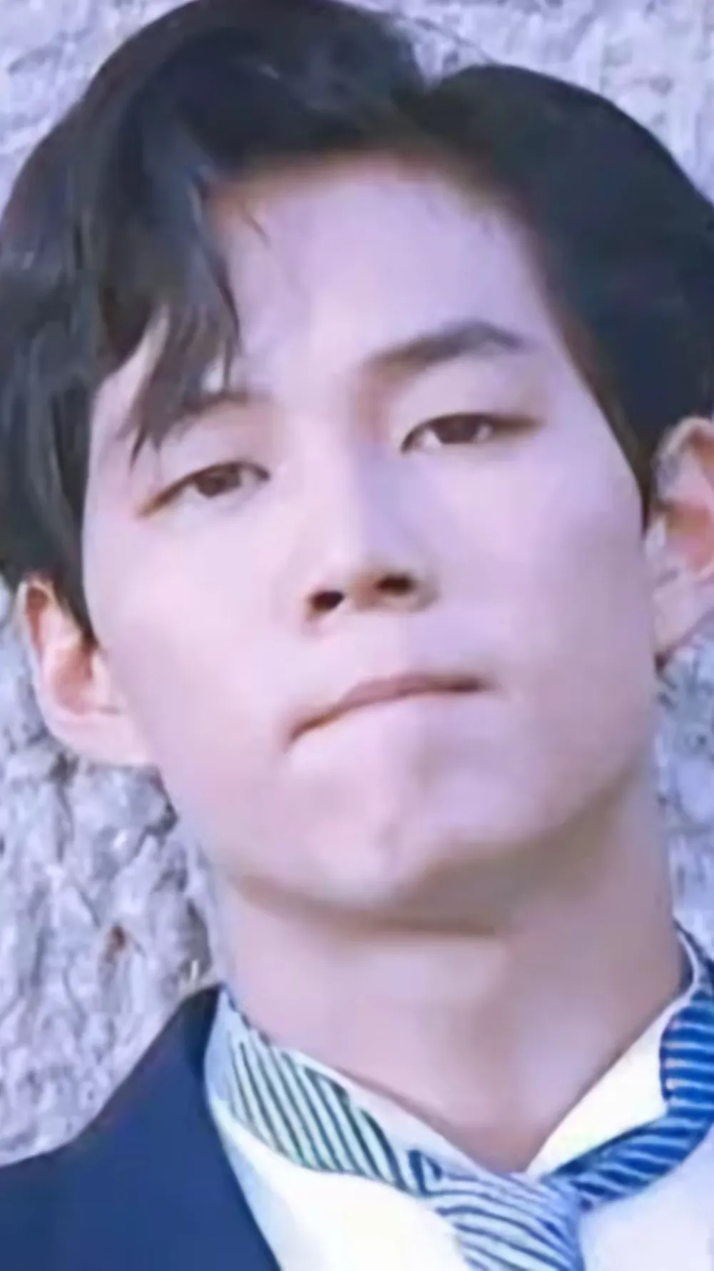 ai character: Lee Jung Jae background