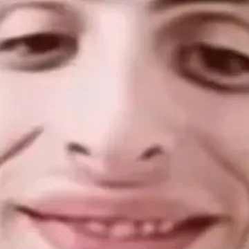 chat with ai character: AjOpi