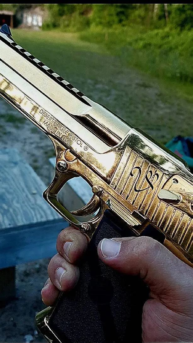 ai character: Kiss it background