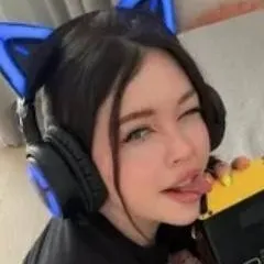 chat with ai character: Maria 