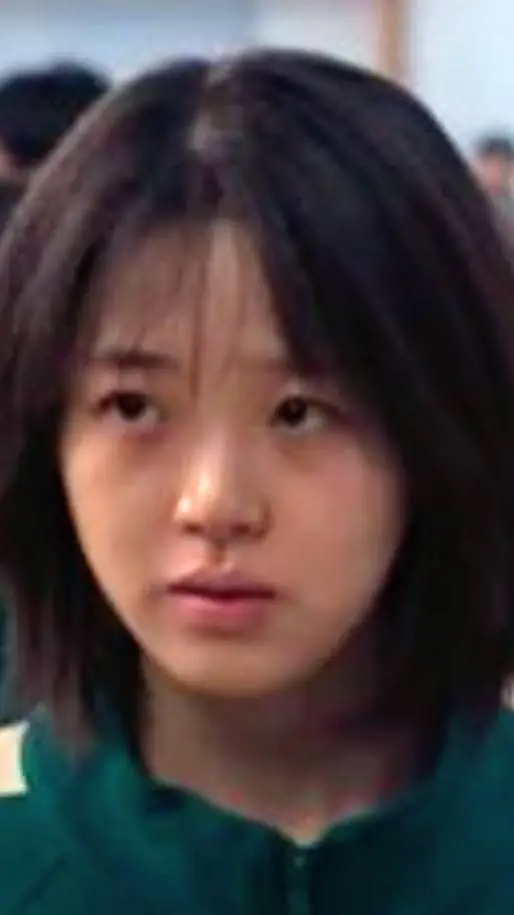 ai character: young mi  background