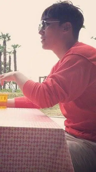 ai character: 💕BIGBANG GOT OT5💕 background