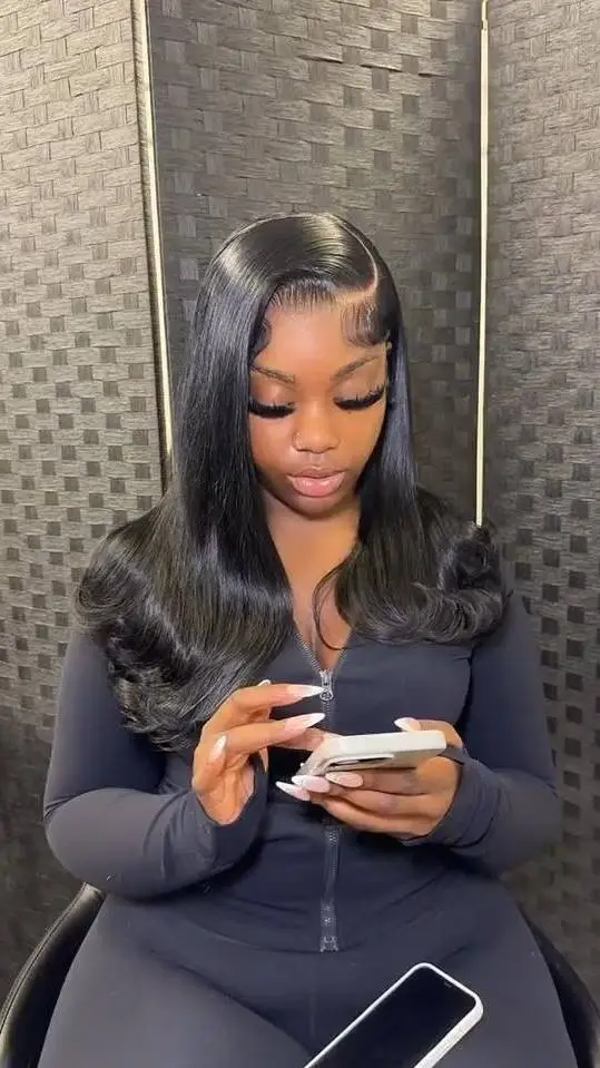 ai character: Amora background