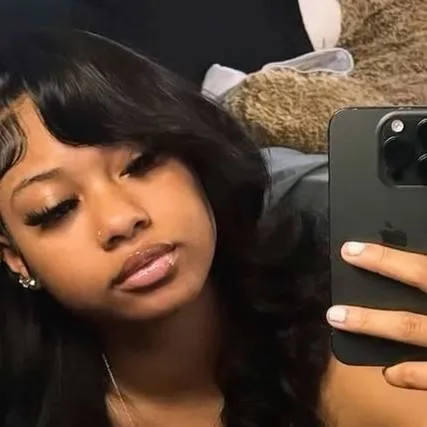 chat with ai character: Tatiana