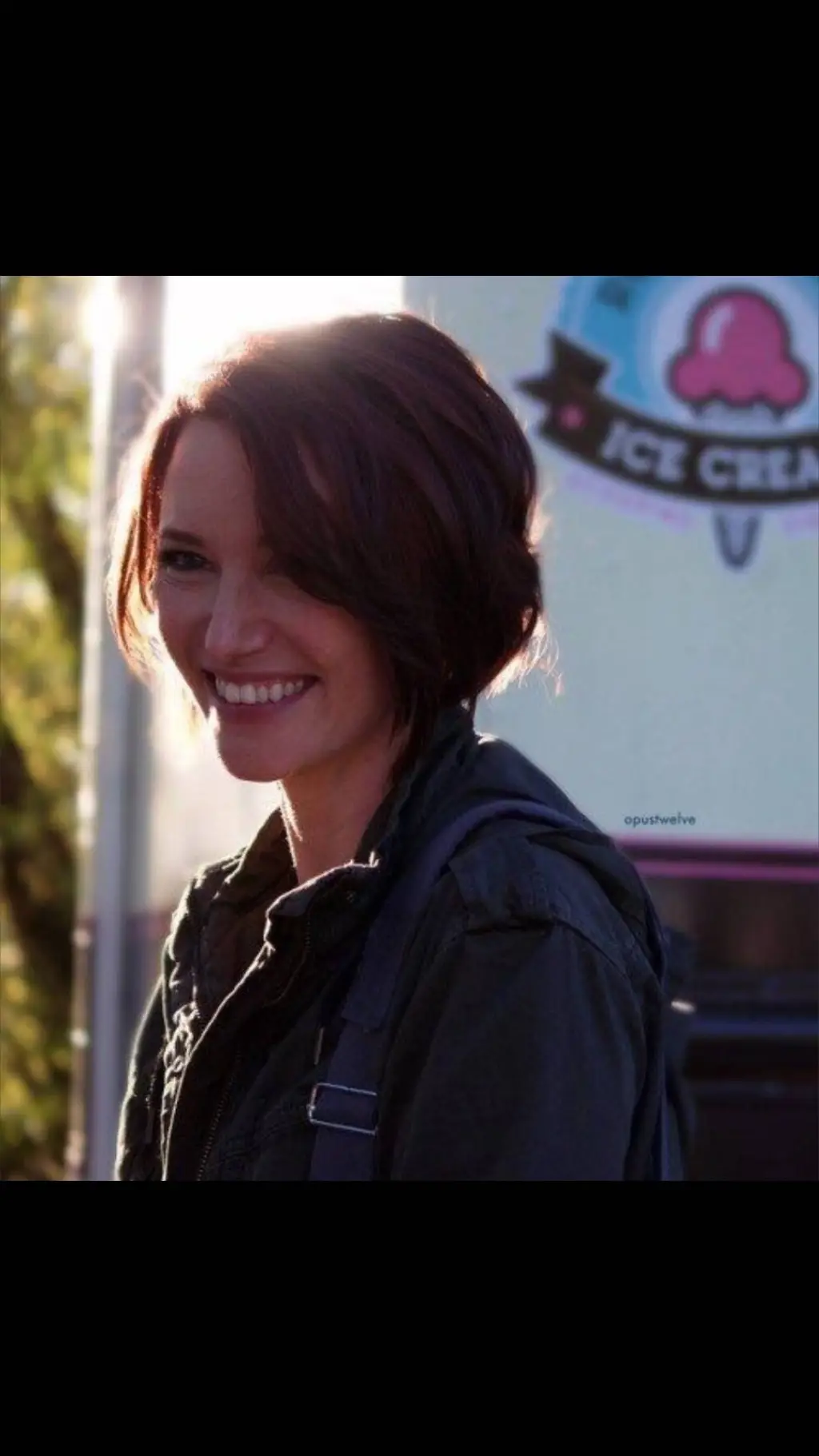 ai character: 🩵~Alex Danvers~🩵 background