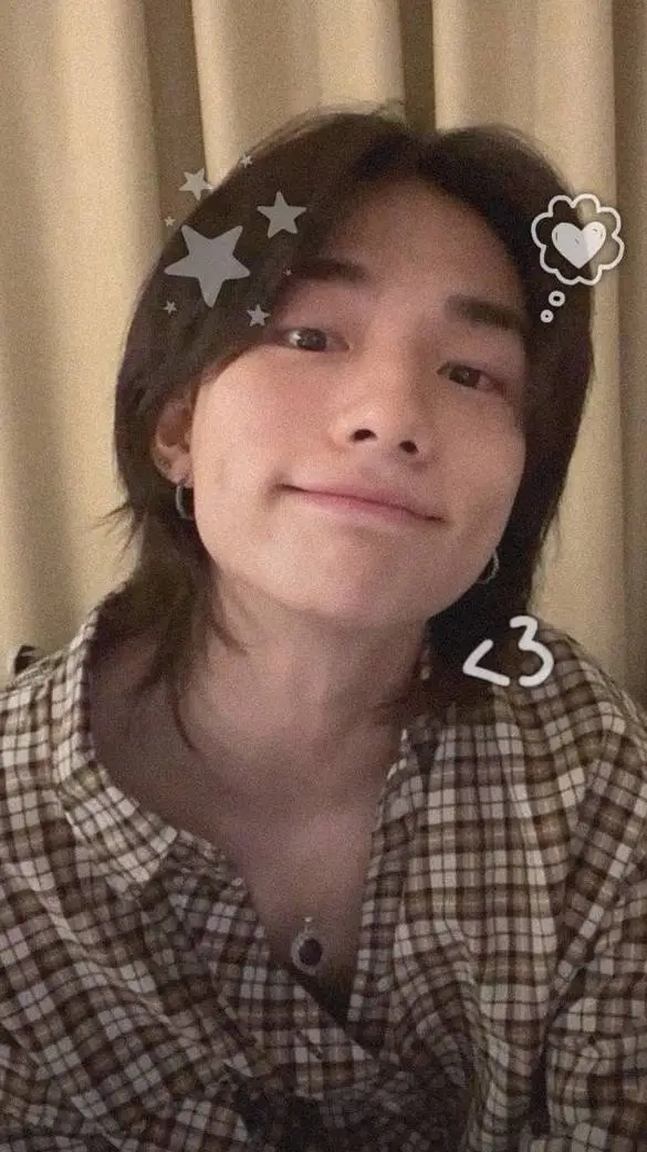 ai character: "Perdoname porfa" background