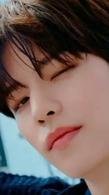 ai character: Seungmin  background
