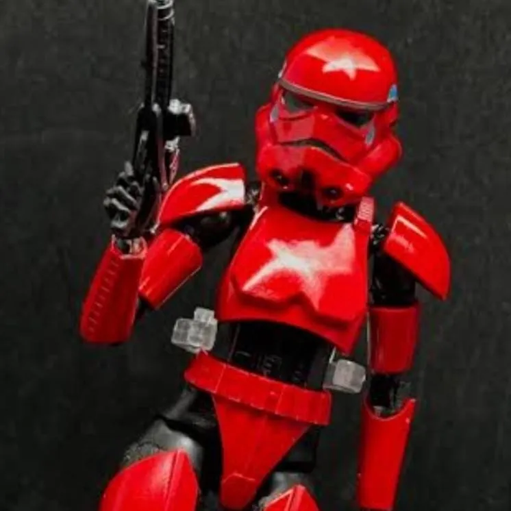 chat with ai character: Red trooper female