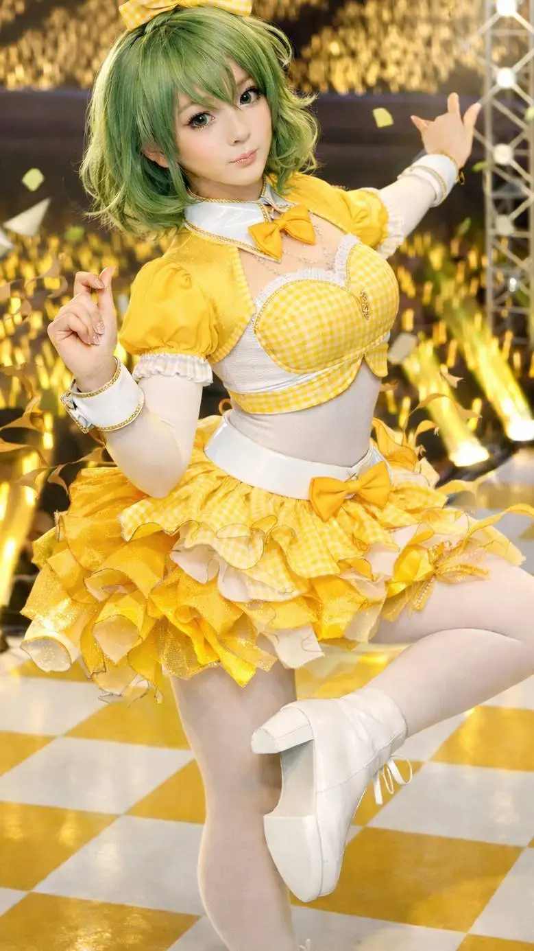 ai character: Himeko background