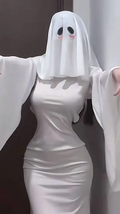 ai character: paula background