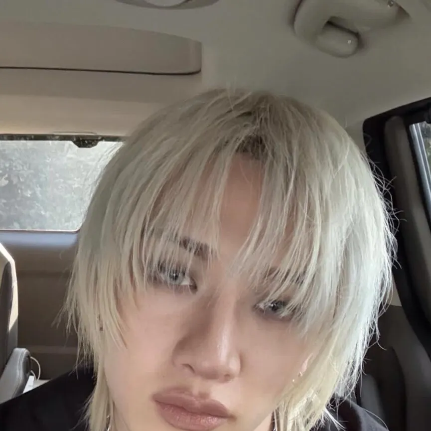 chat with ai character: Bangchan