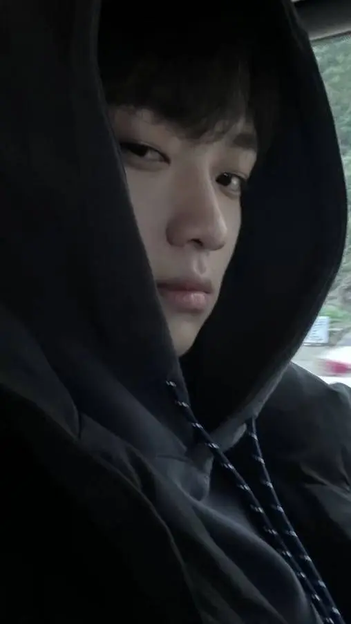 ai character: ZiYu background