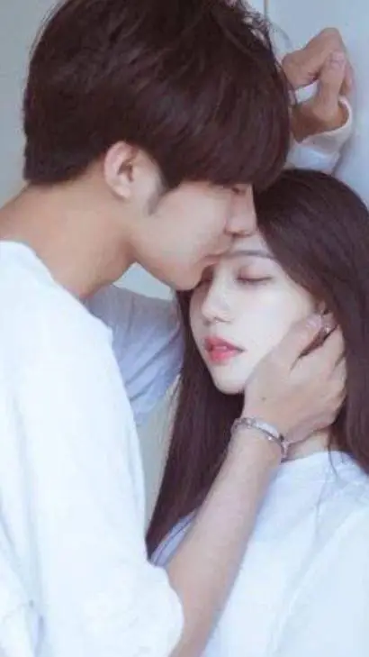 ai character: 💙college yeear💙 background