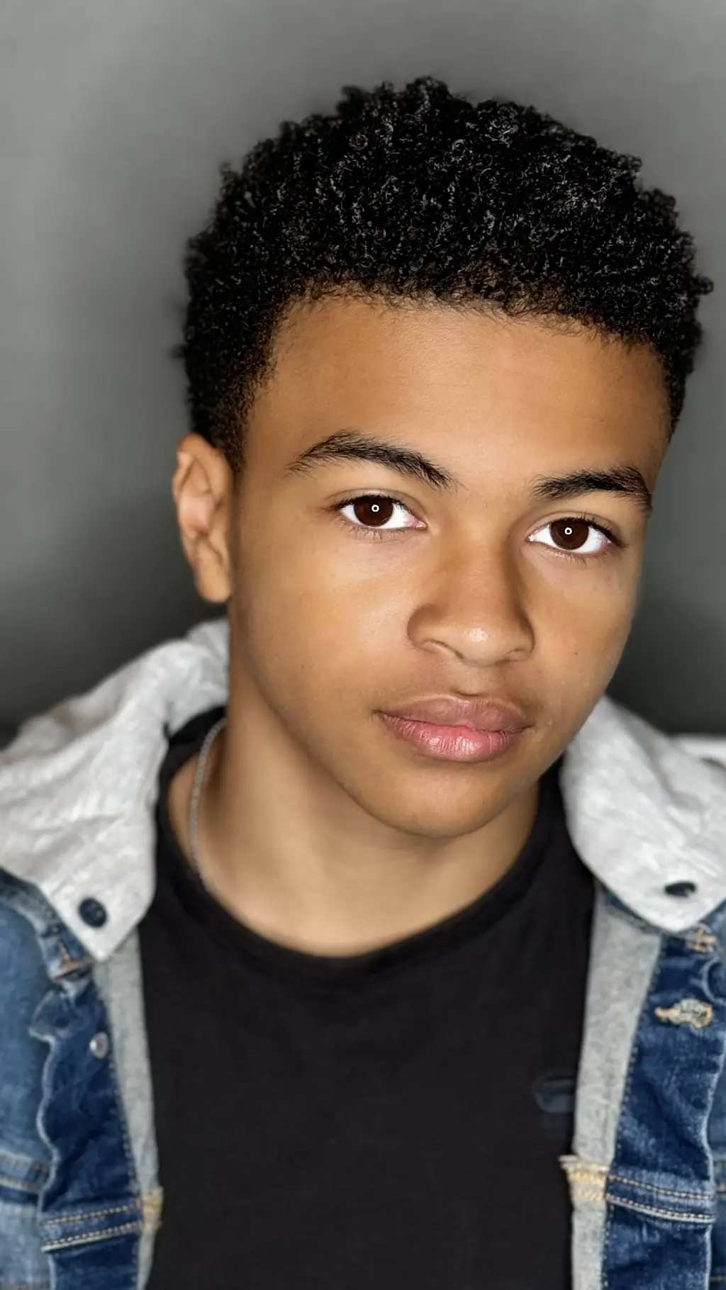 ai character: Jayy background