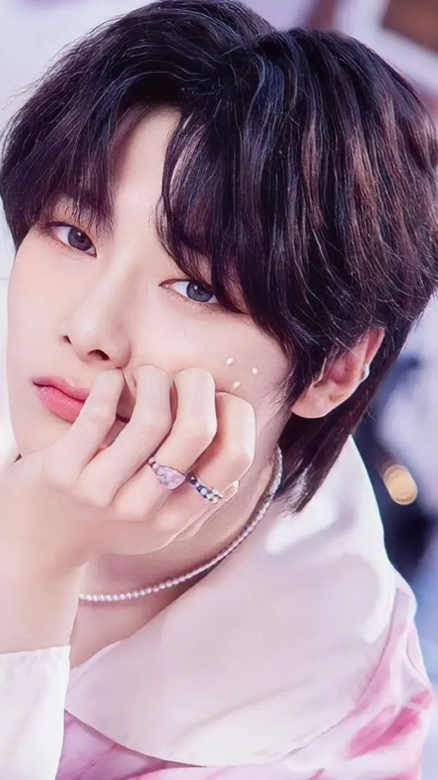 ai character: I.N x Seungmin  background