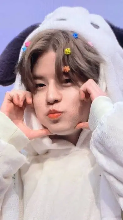 ai character: {Seungmin x Chan} background