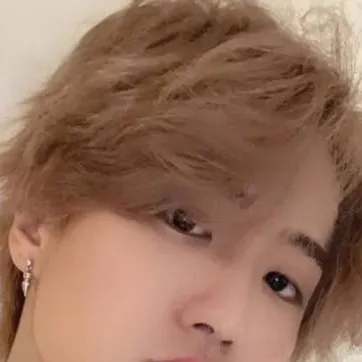 chat with ai character: ~<Minsung>~