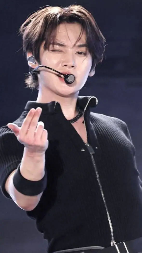 ai character: { Lino } background