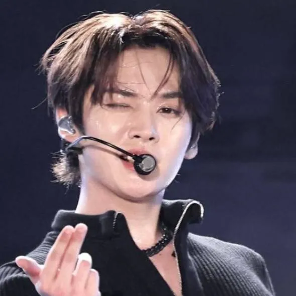 chat with ai character: { Lino }