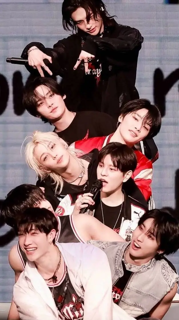 ai character: Stray kids <3 background