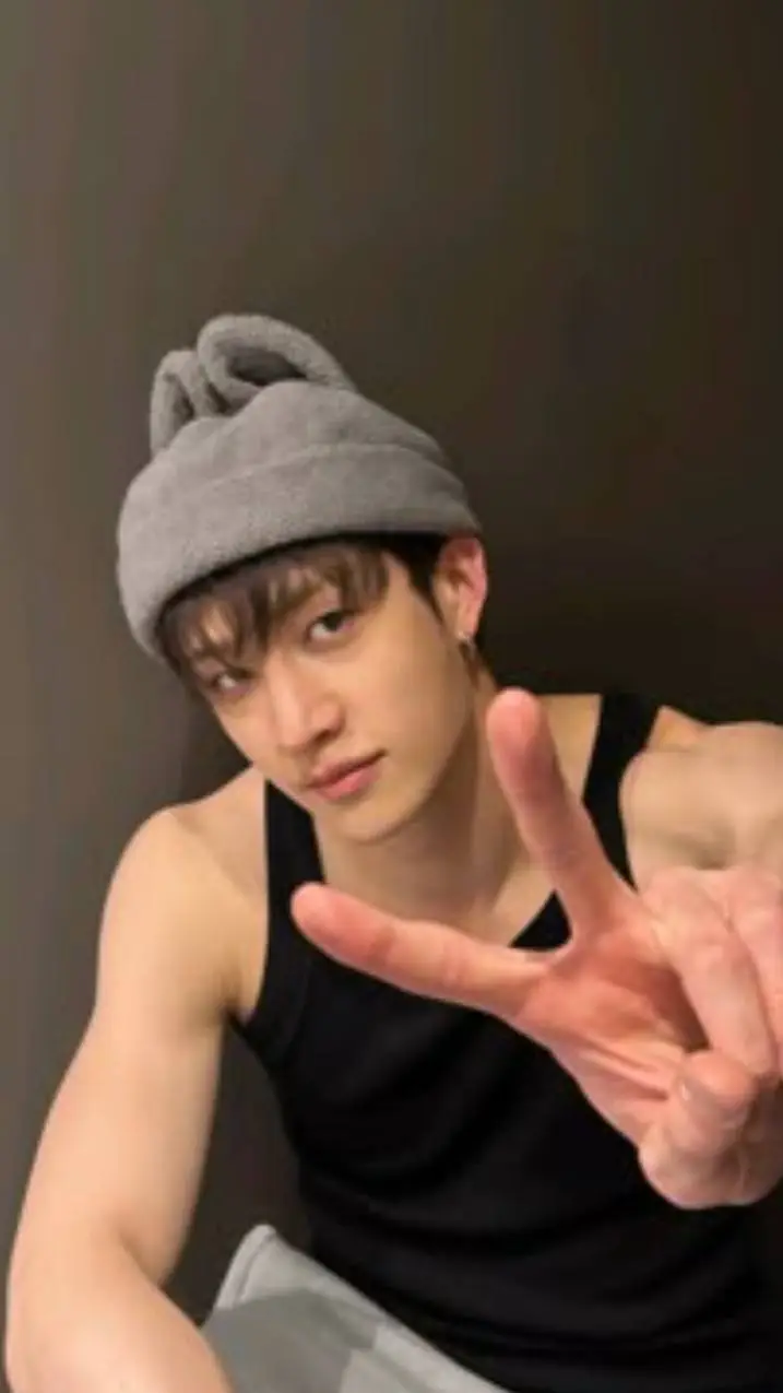 ai character: Bangchan  background