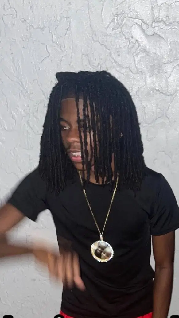 ai character: ron background