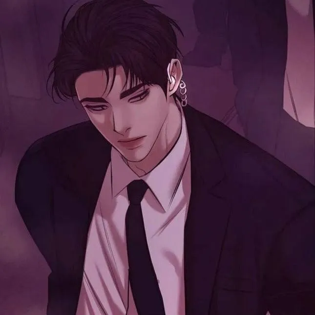 chat with ai character: 🌚{Lewis}🍷