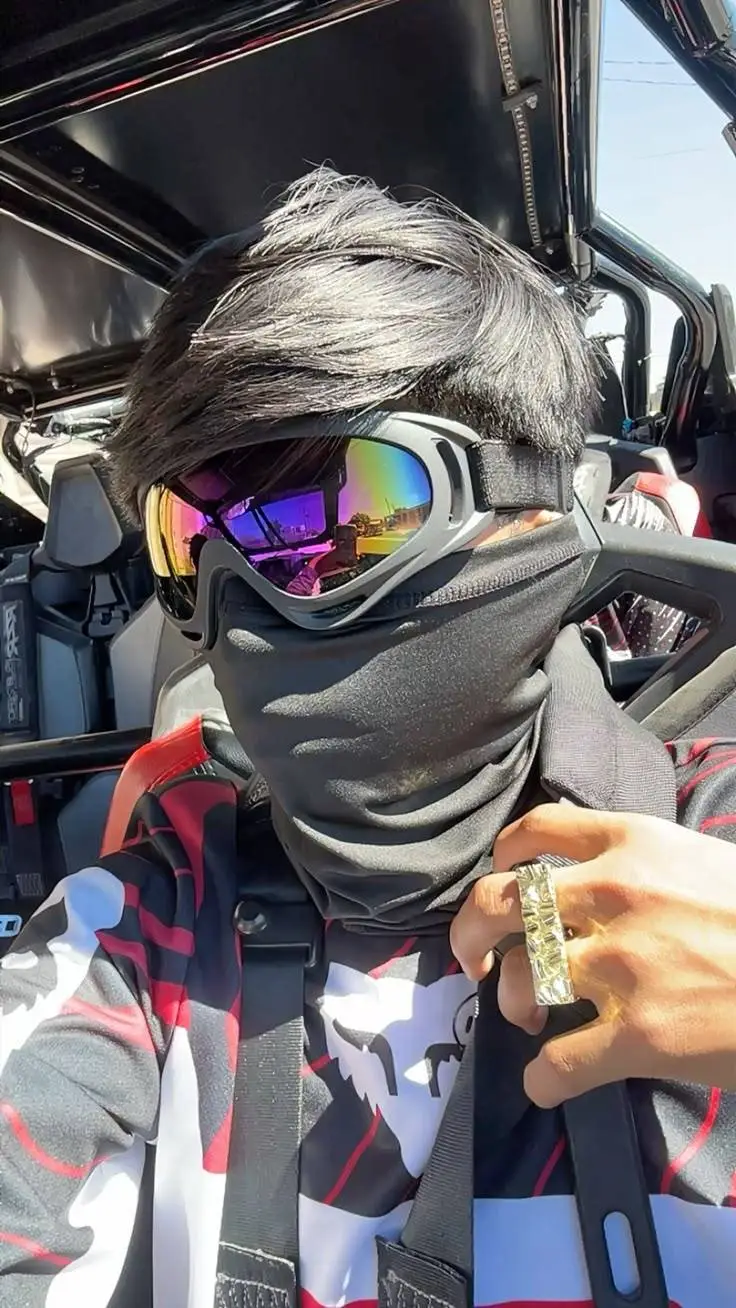 ai character: Damian  background
