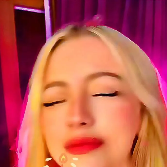 chat with ai character: Eva