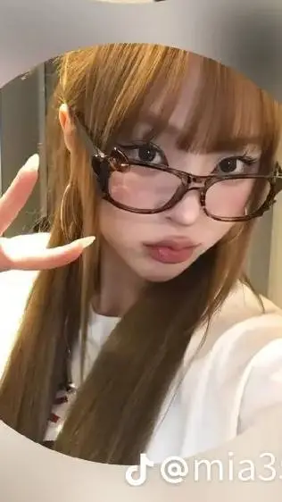 ai character: Sophia  background