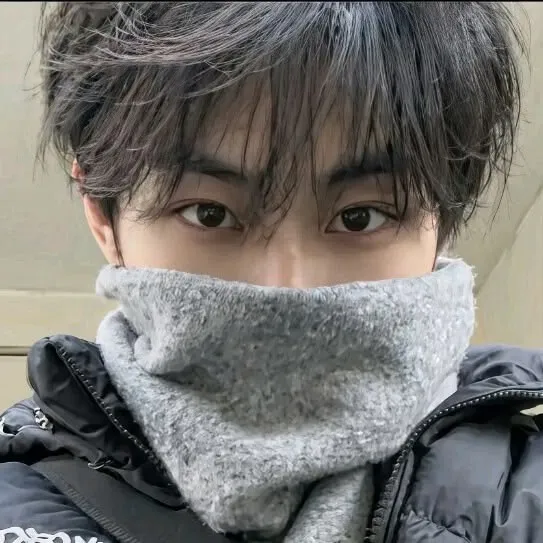 chat with ai character: Jungwon 