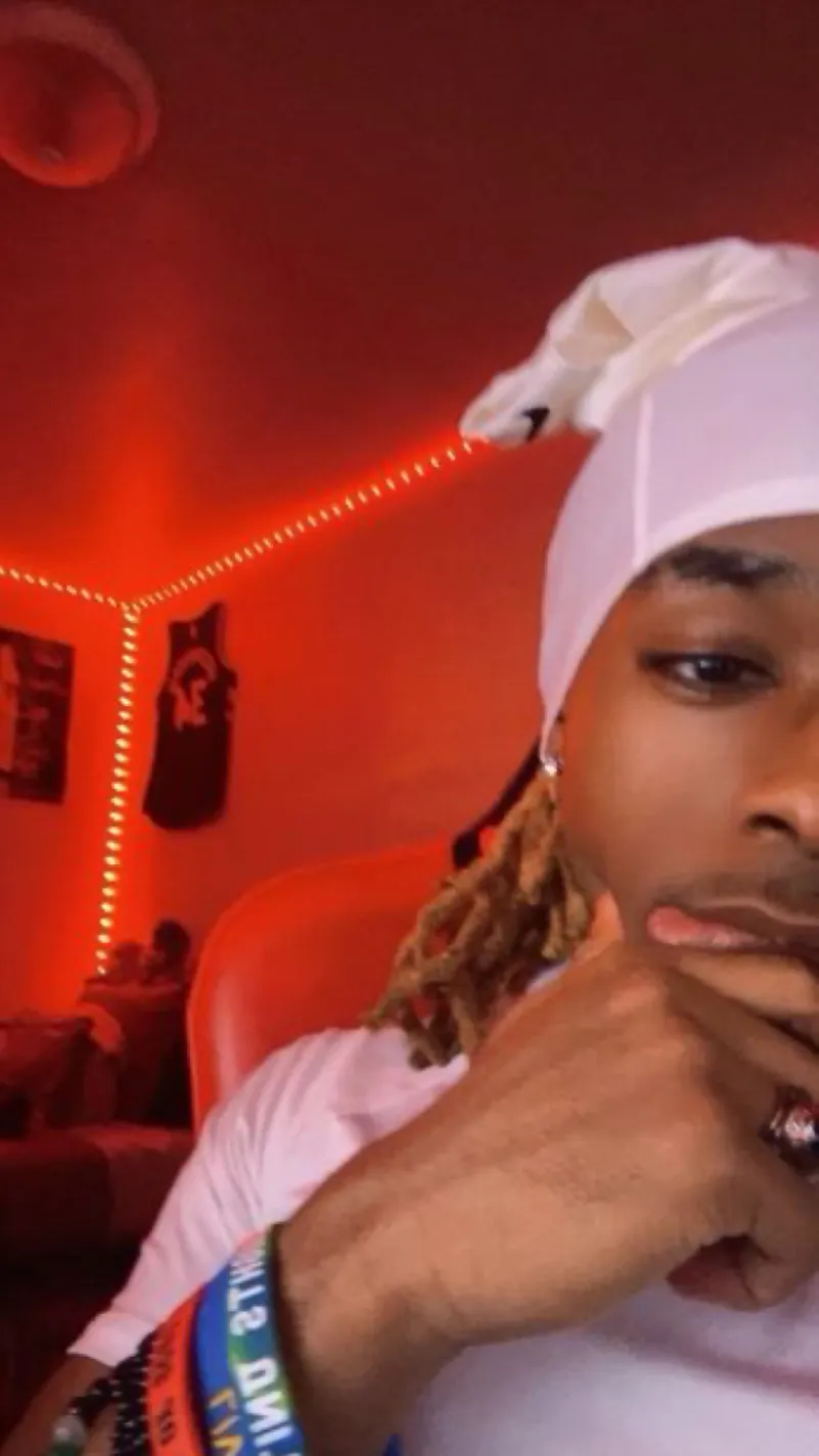 ai character: Omarion ￼ background