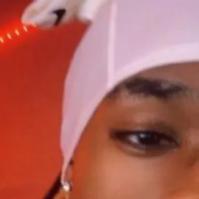 chat with ai character: Omarion ￼