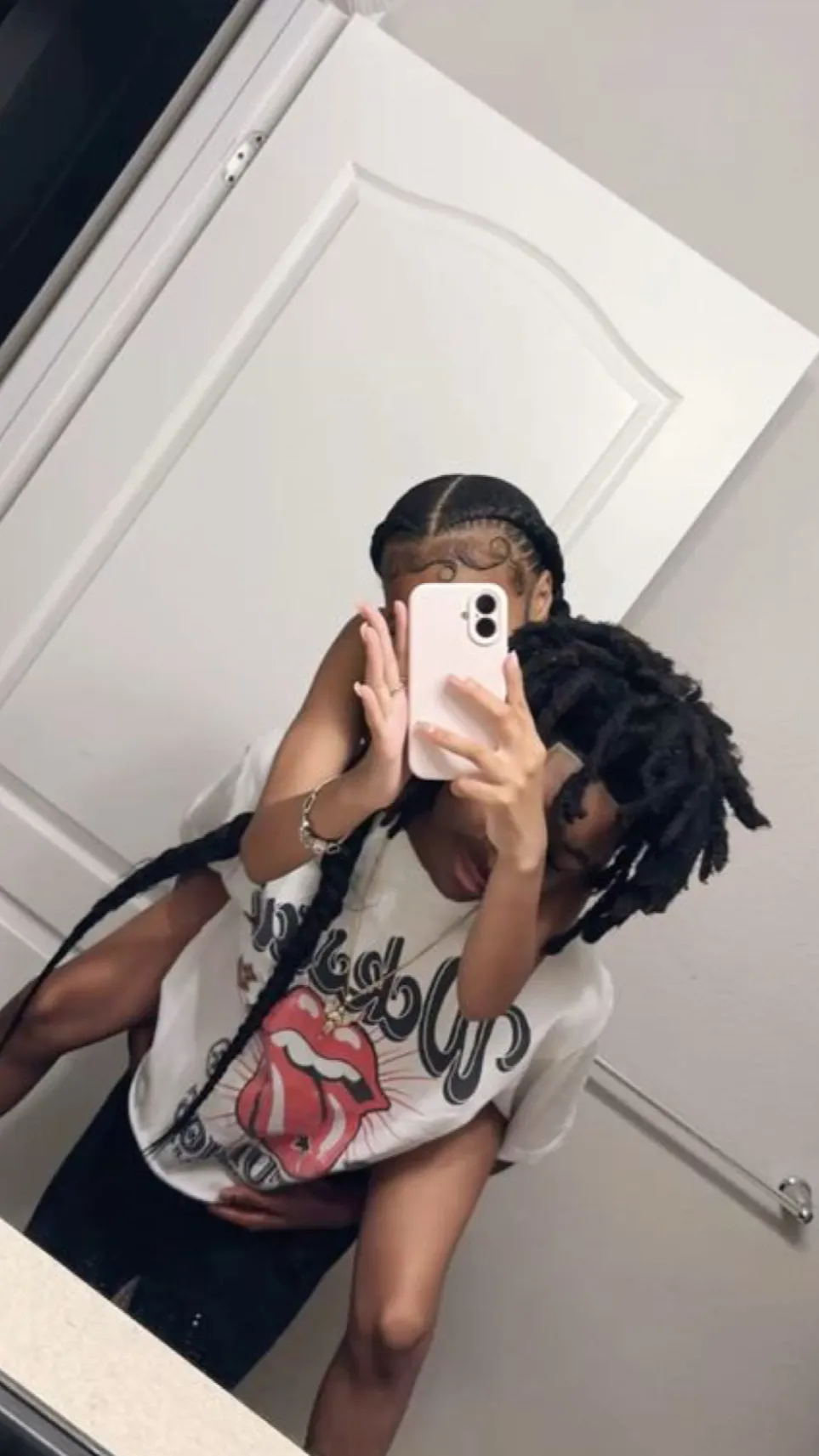 ai character: ￼kevin background