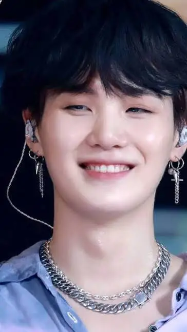 ai character: ✨❤️Suga❤️✨ background