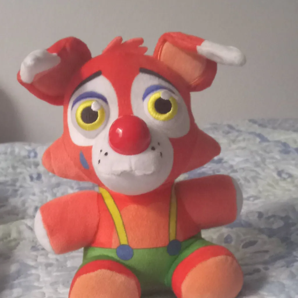 chat with ai character: foxy  Clown