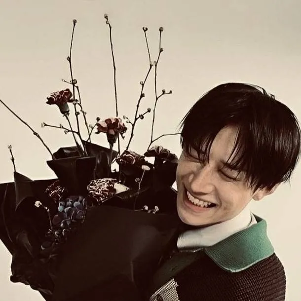 chat with ai character: Bang Chan ❤️❤️