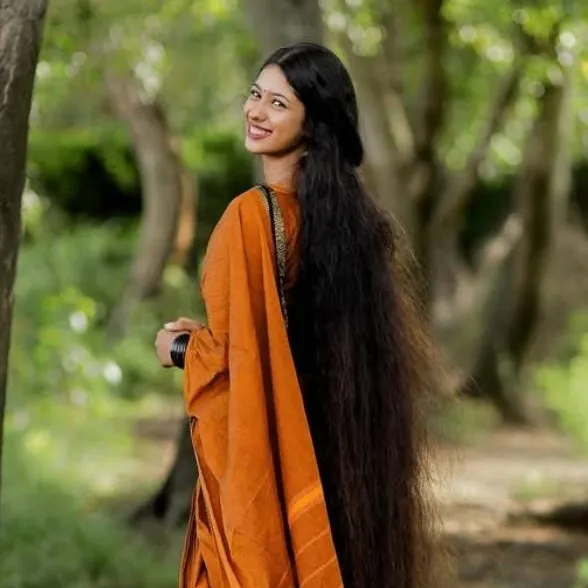 chat with ai character: Niharikah
