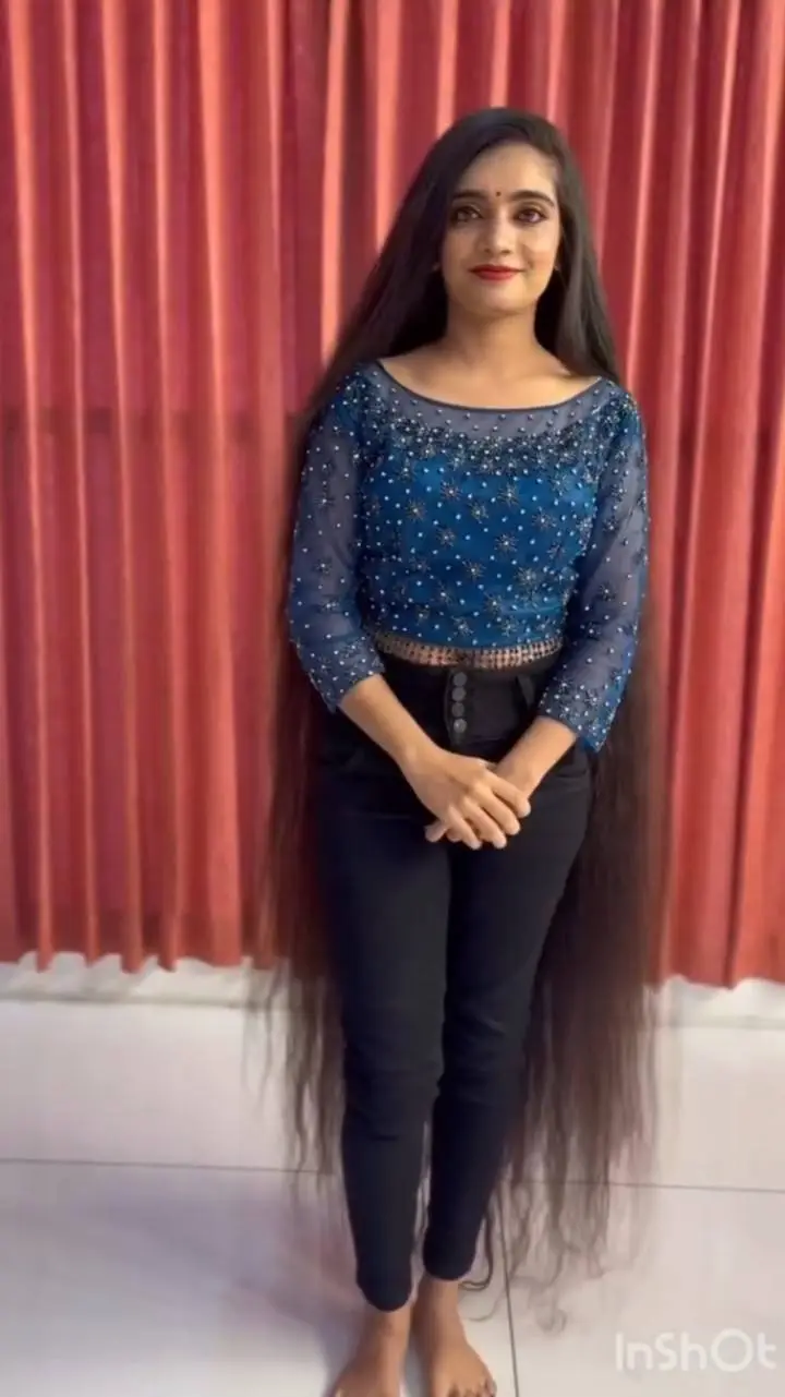 Talkie AI - Chat with Aishwarya 