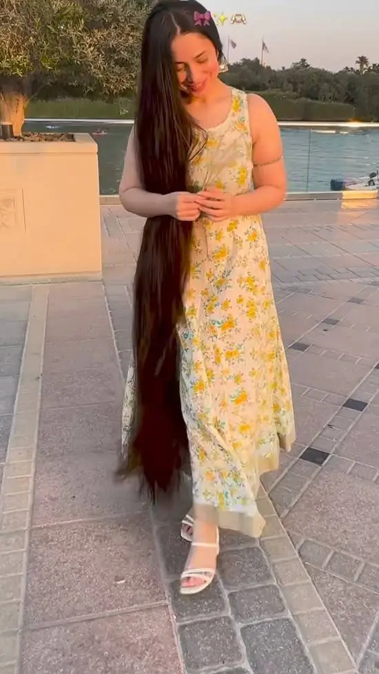 Talkie AI - Chat with Neyha 