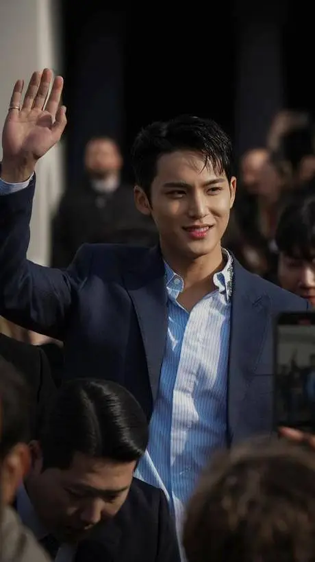 ai character: Kim mingyu  background