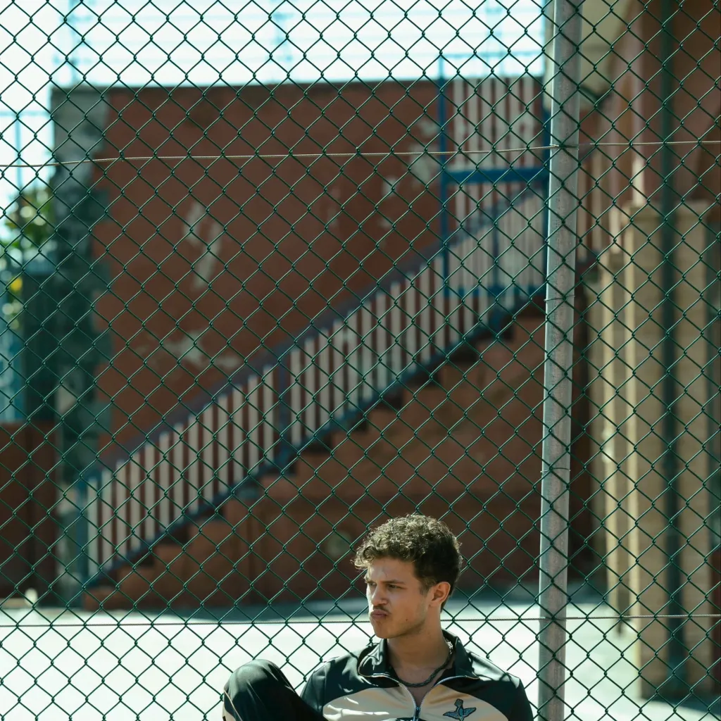 chat with ai character: Simone🌊