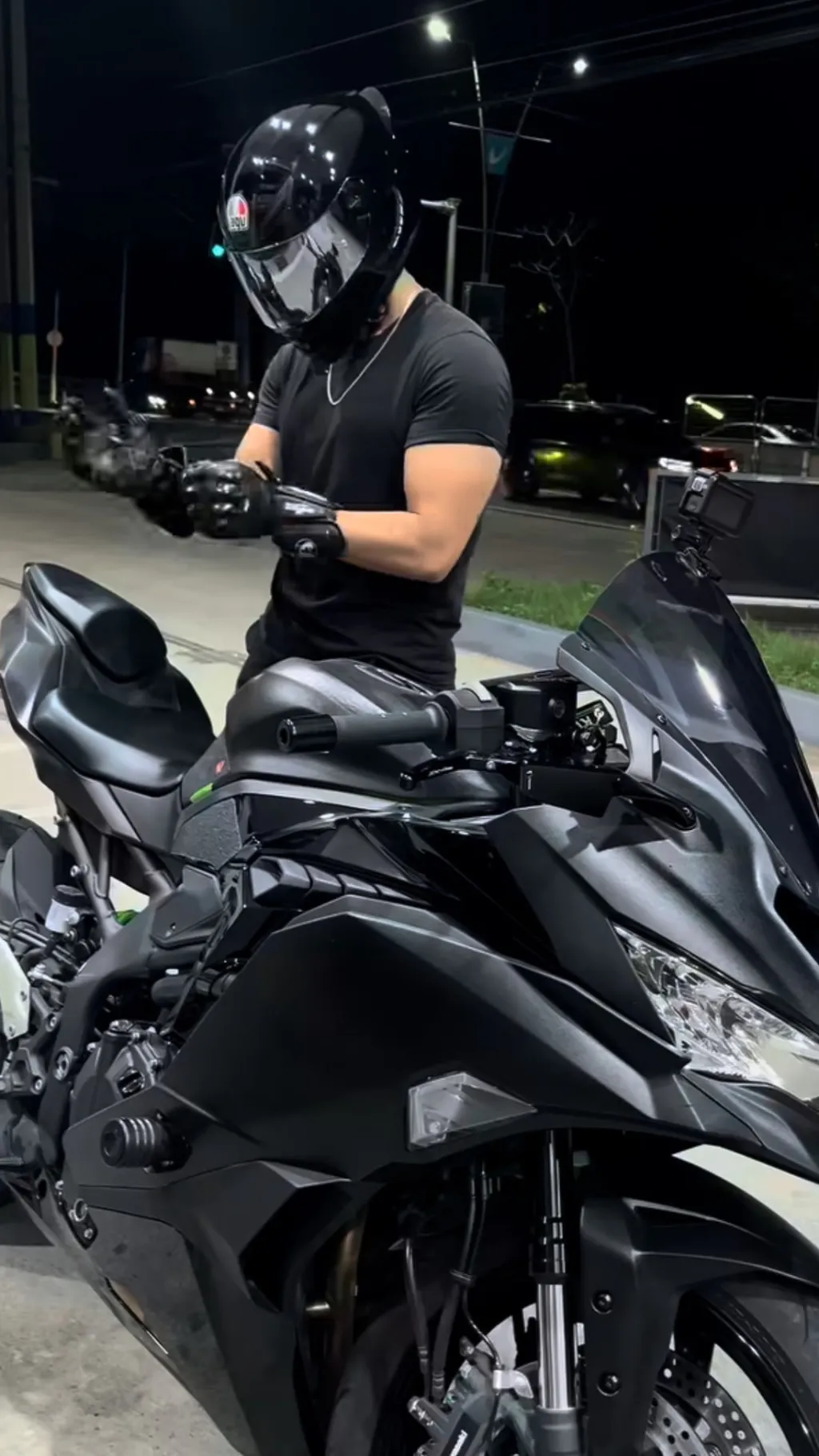 ai character: Neil background