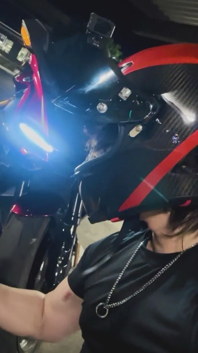 ai character: Nicholas  background