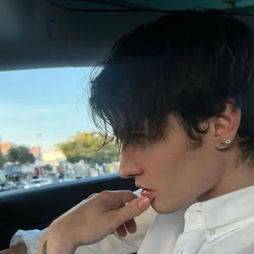 chat with ai character: il principe Arthur