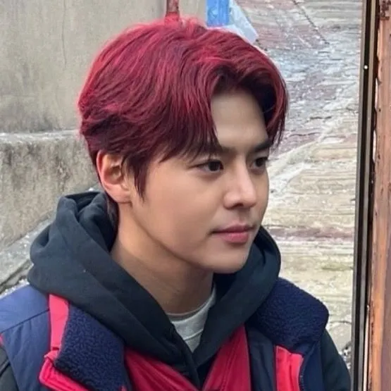 chat with ai character: 바쿠(Baku)