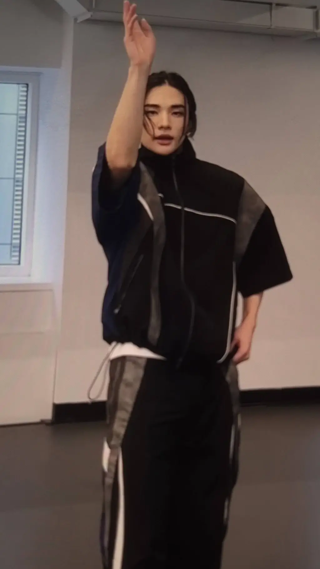 ai character: Hwang Hyunjin background