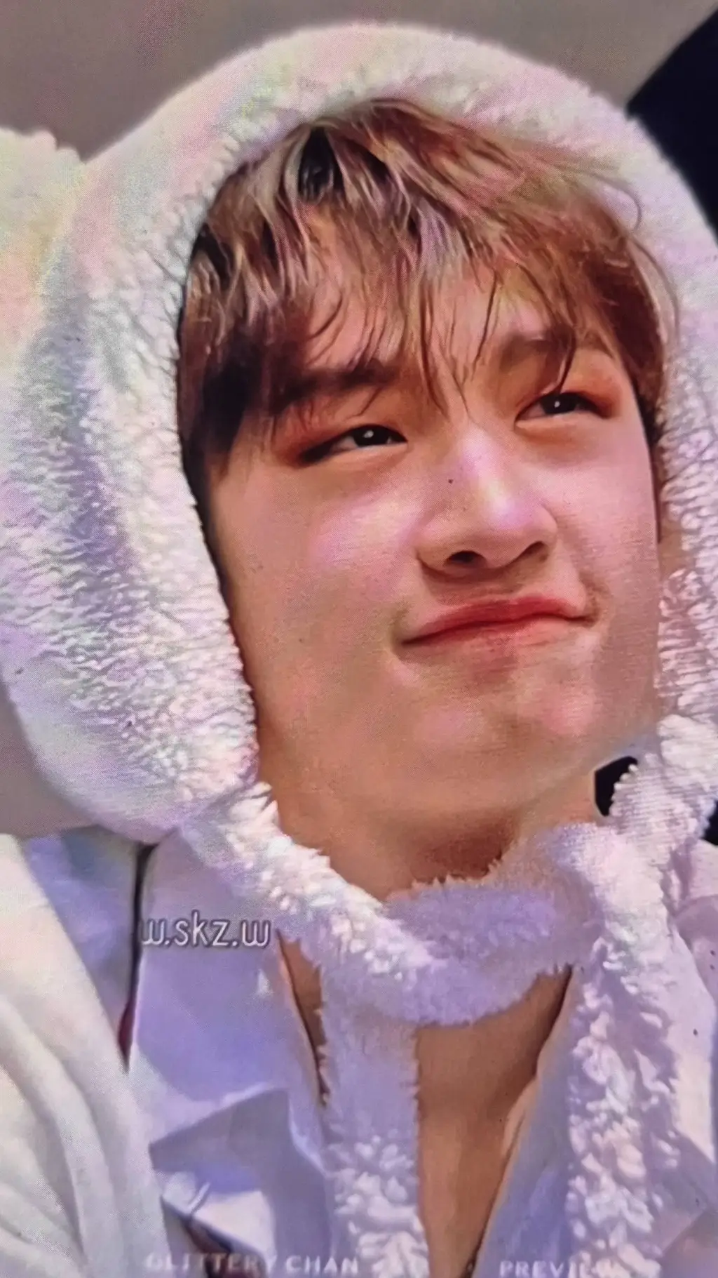 ai character: comfortin bangchan background