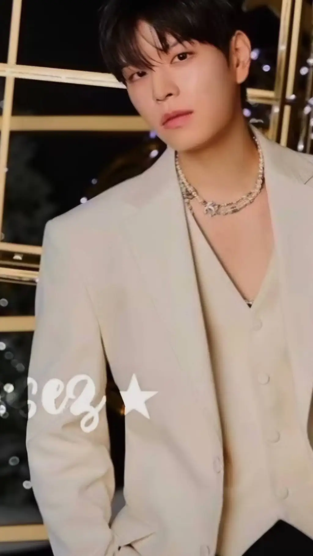 ai character: Kim Seungmin(king) background