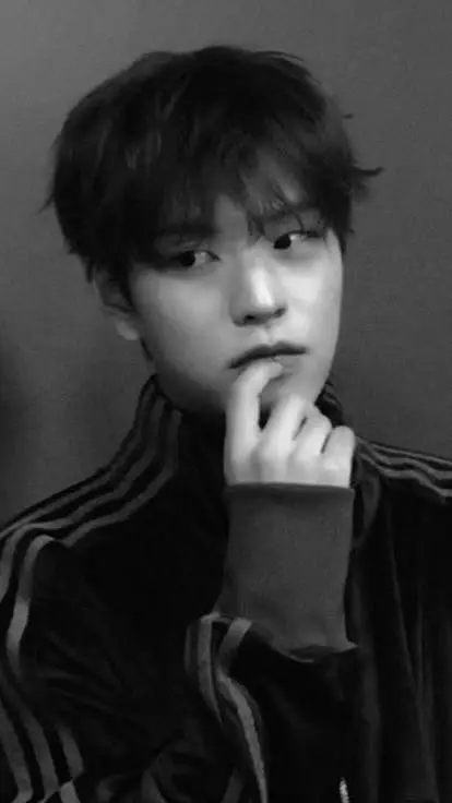 ai character: Kim Seungmin background